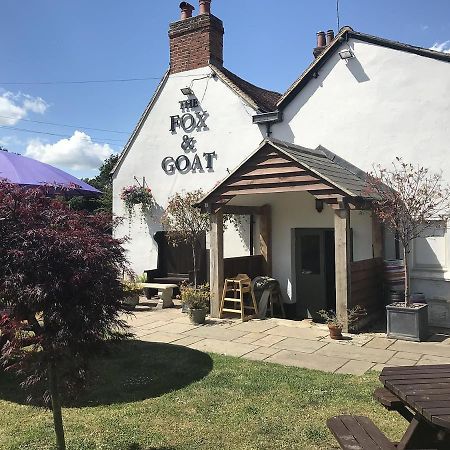 Fox And Goat Hotel Waterstock Ngoại thất bức ảnh