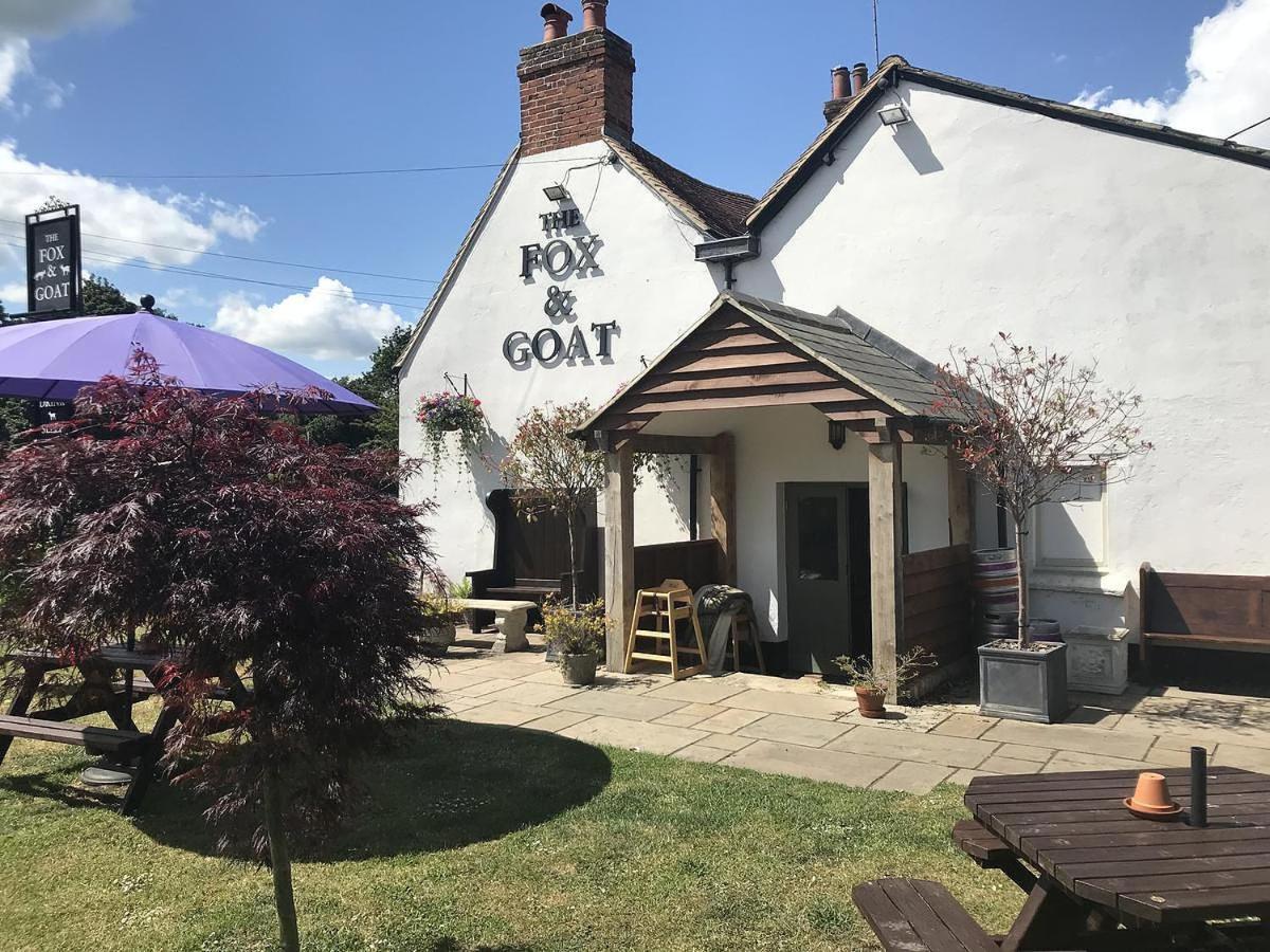 Fox And Goat Hotel Waterstock Ngoại thất bức ảnh
