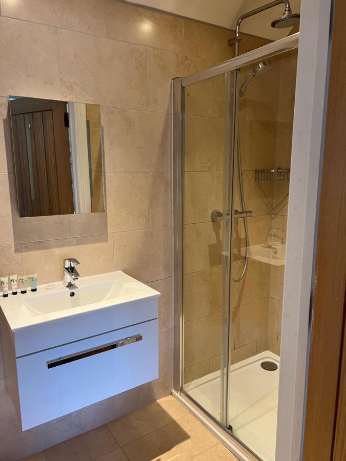 Fox And Goat Hotel Waterstock Ngoại thất bức ảnh