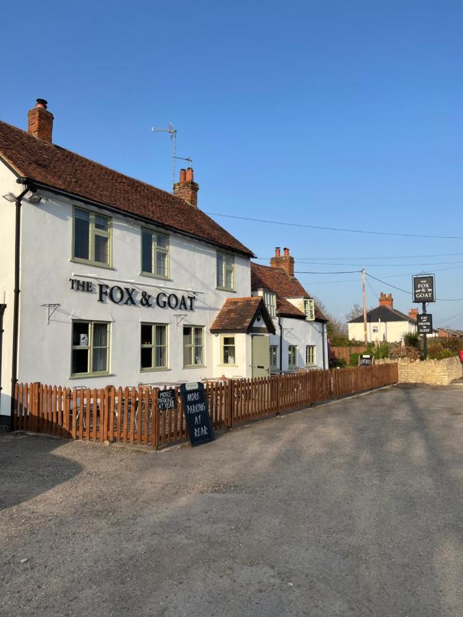 Fox And Goat Hotel Waterstock Ngoại thất bức ảnh